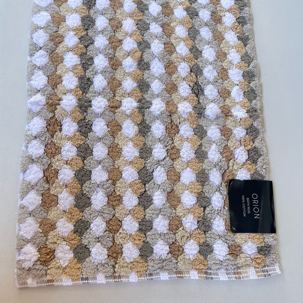 Home Weavers Inc Orion Quick Dry Rug Beige 100% 17" x 34" New